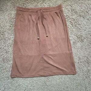 Elegant Tan Skirt